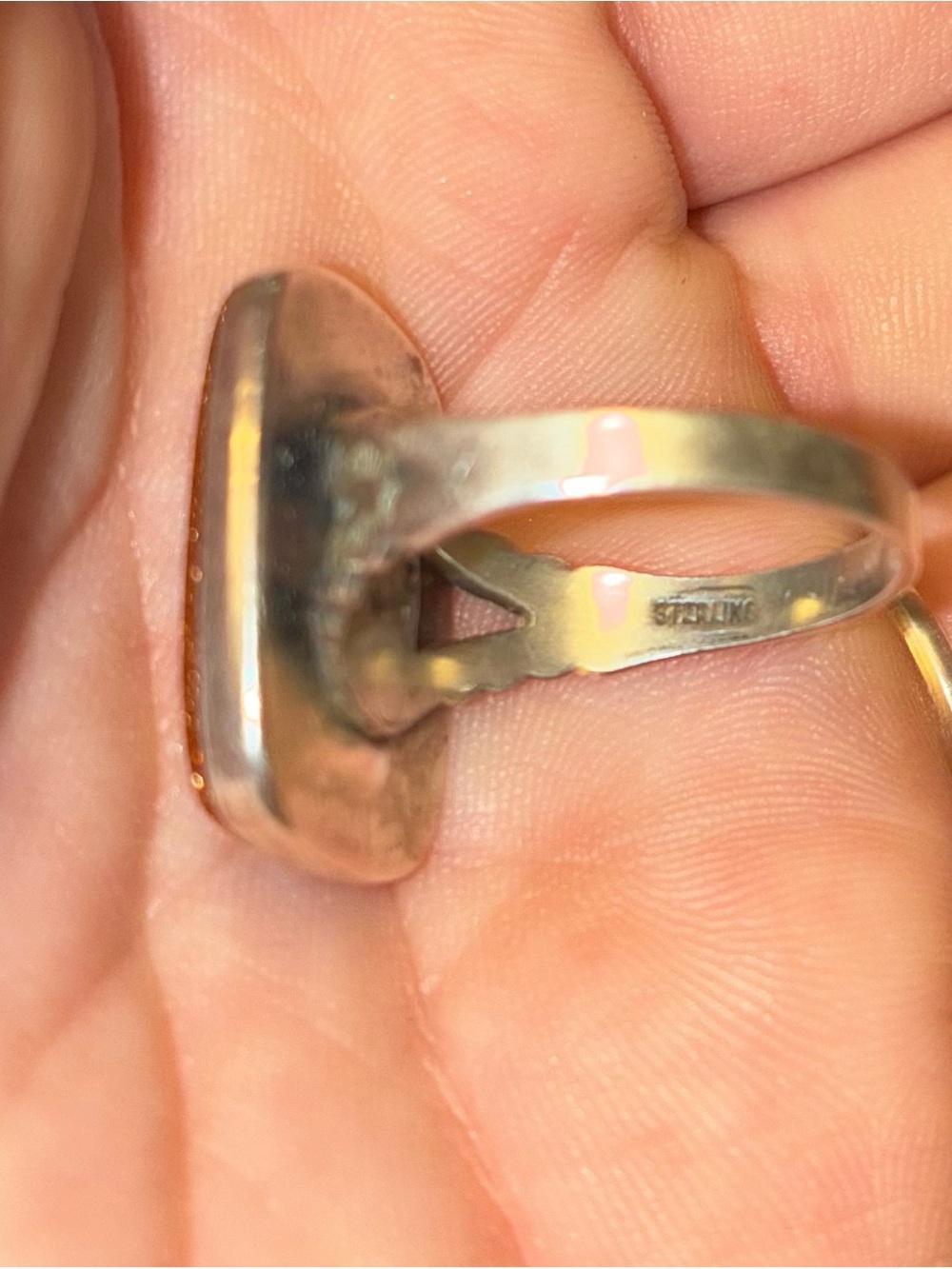 Sparkling Sandstone Gem Set in a Solid Sterling Setting - Picture 10 of 12